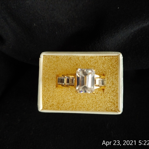 CZ 2k each emerald cut earrings and ring - Picture 2 of 3